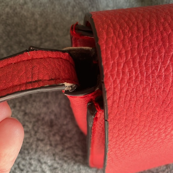 Street Level Crossbody Handbag - Picture 9 of 14